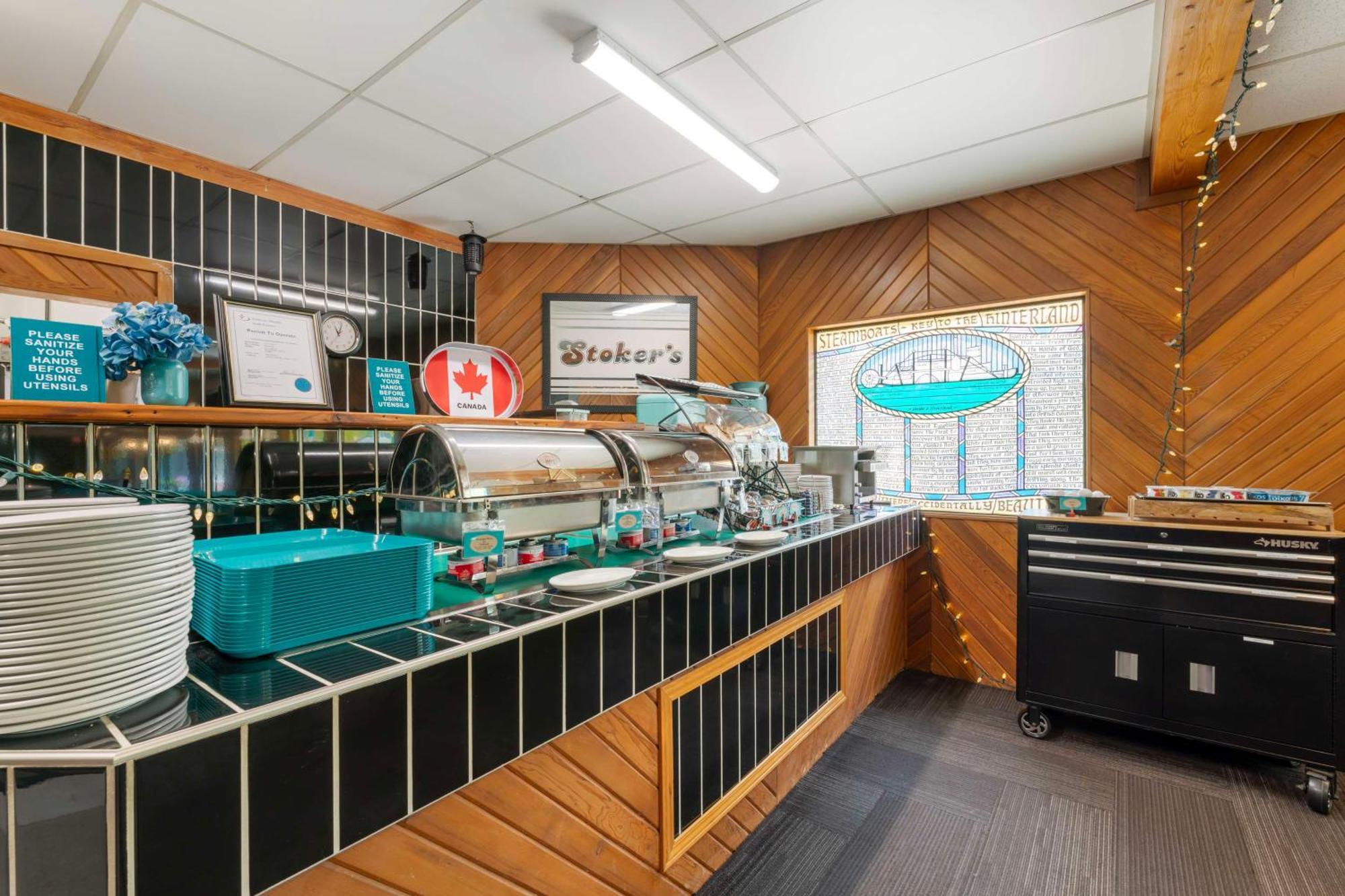 Stoke Hotel Surestay Collection By Best Western Revelstoke Exterior foto