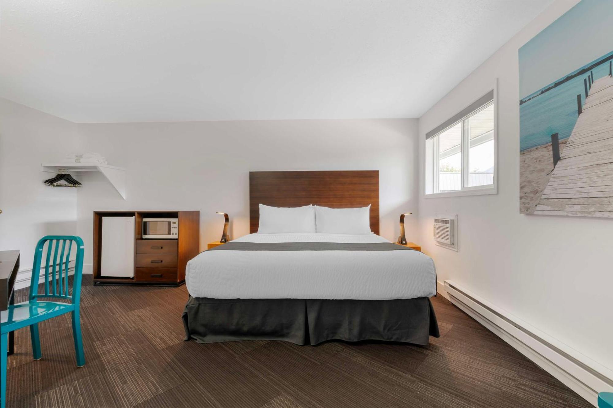 Stoke Hotel Surestay Collection By Best Western Revelstoke Exterior foto